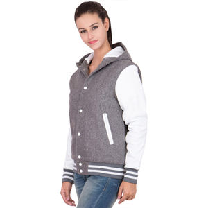 Veste de style universitaire à capuche pour femmes, gris chiné et blanc, doublure matelassée, bordure côtelée rayée, streetwear urbain tendance - Product Image 5