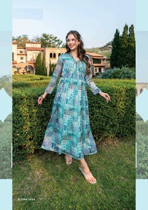 Robe longue de créateur Premium Collection Kurtis Tissu en mousseline de soie Travail à la main pur - Product Image 3