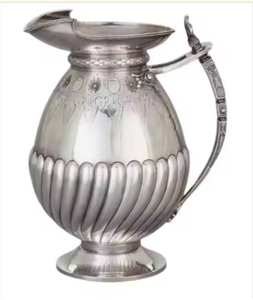 Meilleures ventes 1700ml Vente en gros Pichet en cuivre pur au design antique Pichet royal en métal haut de gamme pour boire Servir de l'eau - Product Image 6