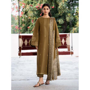 Chemise en Chiffon Brodé IZEL-3PC avec Châle Imprimé Courtrai et Pantalon - BIC-4376 - Product Image 3
