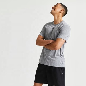 T-shirts de fitness pour hommes de haute qualité Matériau en bambou à séchage rapide avec coupe surdimensionnée et logo pour les sports de course - Product Image 1