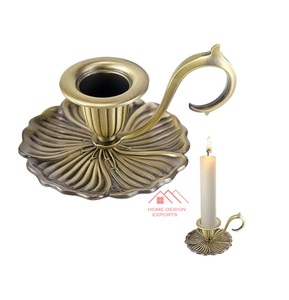 Candelabro de Metal con Acabado en Latón Clásico Más Vendido en 2025 - Product Image 1