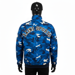 Chaqueta Softshell Premium para Hombre, 320 GSM, Poliéster y Elastano Duraderos, Patrón de Camuflaje Azul, Logotipo Bordado Personalizado - Product Image 5