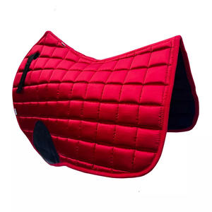 Ensemble de tapis de selle de saut de cheval en satin de style occidental antidérapant avec voile anti-mouches et couverture de chapeau d'équitation doublure en tissu et rembourrage en coton polaire - Product Image 1