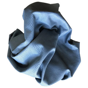 Venta al por mayor de cuero de vaca genuino suave esconde piel de serpiente en relieve azul artesanía de alta calidad para zapatos sofás muebles de cuero OEM - Product Image 5