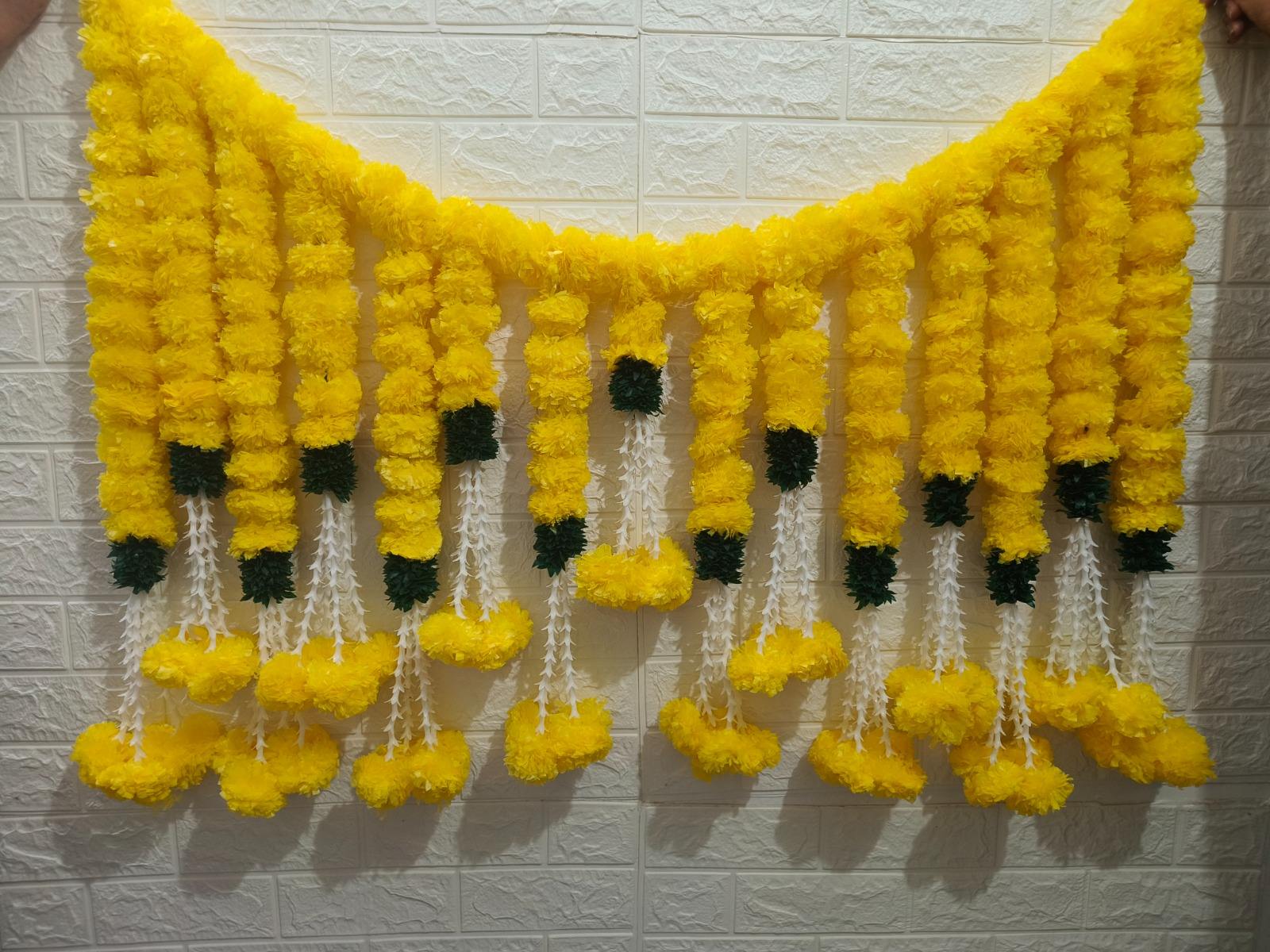 สีเหลือง