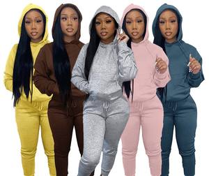 Chándal profesional con logotipo personalizado, nuevo diseño de moda, venta al por mayor, chándal para mujer, ropa de entrenamiento, ropa informal, chándales al por mayor - Product Image 1