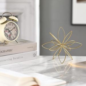 Bola decorativa de Metal de lujo, esfera pintada a mano para decoración del hogar como centro de mesa para sala de estar, dormitorio o mesa de oficina - Product Image 3