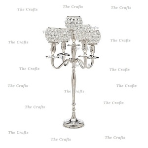 Juego de candelabros de metal y cristal de color dorado de tres candelabros de diferentes tamaños para uso en bodas y eventos - Product Image 6