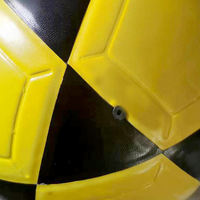 Ballons de football gonflables lumineux Harsons Industries, design de logo personnalisé, qualité professionnelle PVC/PU MH-005 Pakistan