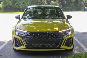 รถออดี้ RS3 Turbo ปี 2024 มือสอง สภาพดี เครื่องยนต์ 5 สูบ ขับเคลื่อน 4 ล้อ อุปกรณ์ครบครัน สีเหลืองพิธอนเมทัลลิก - Product Image 1
