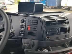 Mercedes-Benz ATEGO 1224 Doble Cabina con Plataforma Deslizante y Elevación de Vidrios - Product Image 6