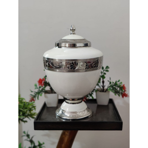 Urnas de metal para cenizas Expertos en venta de urnas de recuerdo de cremación para adultos de metal aceptable OEM/ODM de alta calidad a precio a granel de la India - Product Image 1