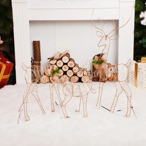 Figurines de renne en fil d'or avec lumières LED Ensemble de décoration de Noël élégant pour salon, cheminée ou jardin - Product Image 2