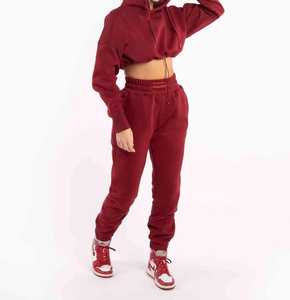 2024 superventas cintura elástica Mujer gimnasio Crop Top XL tamaño chándal conjunto con logotipo personalizado Material de alta calidad teñido liso - Product Image 6