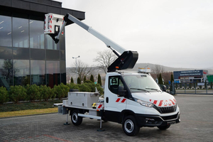 CAMIÓN IVECO DAILY 35 35-140 CON PLATAFORMA ELEVADORA, EURO 6, 4X2, USADO, EN BUEN ESTADO, PRIMERA MANO, 2020 - Product Image 1