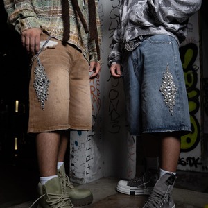 Pantalones cortos de mezclilla holgados con diamantes de imitación lavados vintage personalizados del fabricante para hombre - Product Image 1