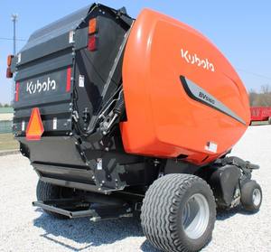 Empacadora redonda Kubota BV5160 NET Compre hoy la máquina empacadora de heno Kubota Mini, perfecta para heno redondo - Product Image 5