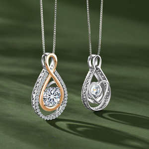 Collar con Colgante de Lujo de Dos Tonos Infinito de 8 mm y 2 Quilates de Moissanita de Plata de Ley 925 con un Brillante Diamante Clásico de Gran Tamaño - Product Image 3