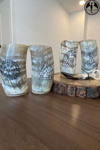 Tasse en corne naturelle avec poignée-Design moderne pour une utilisation en cuisine Logo personnalisable écologique pour la bière et le vin Plus - Product Image 2