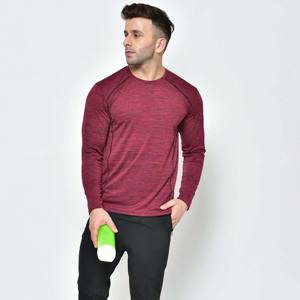 T-shirt athlétique Premium pour hommes-Séchage rapide et léger-Idéal pour les entraînements, les sports et les vêtements décontractés - Product Image 3