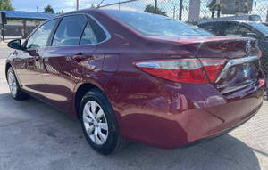 ใช้2017 t* oyota Camry Le - Product Image 3