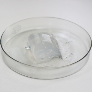 Graisse industrielle imperméable SVKV pour machines, protection anti-eau - Product Image 1