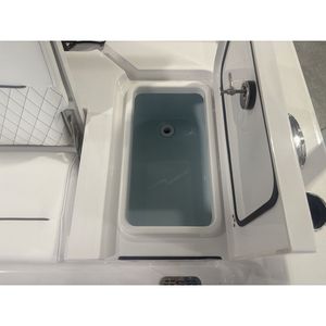 เรือพรีเมียม 2026 สปอร์ตแมน มาสเตอร์ส 227 สำหรับนักกีฬามืออาชีพ - Product Image 4