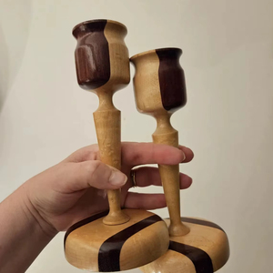 Portavelas de Madera Artístico de Dos Tonos para Decoración del Hogar, Exhibición en Estantes, Mesa de Comedor, Pieza Decorativa para Dormitorio, Venta al por Mayor desde India - Product Image 1