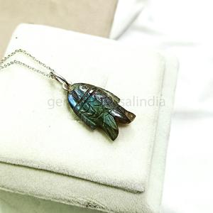 Labradorite naturelle poisson sculpté pierre précieuse 925 breloques en argent Sterling plaqué or poisson sculpture perles pour la fabrication de bijoux pendentif - Product Image 3