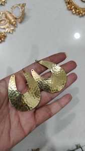 Pendientes de Latón Martillado Hechos a Mano, Estilo Vintage, para Tiendas de Moda y Reventa - Regalo - Product Image 2