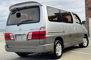 Toyota Grand Hiace d'occasion 1999, conduite à gauche/droite - Product Image 3