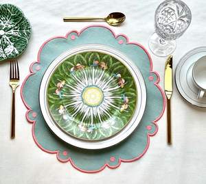 Manteles individuales de lino bordados clásicos con detalles Vintage que mejoran los espacios de comedor con calidez, sofisticación y encanto - Product Image 6