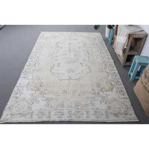 Tapis vintage, tapis turc 5,4x8,8 pieds, tapis en laine blanche à motifs floraux - Product Image 1