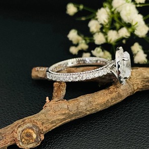 Bague de fiançailles solitaire en or blanc massif 14 carats avec diamant ovale de 1 carat cultivé en laboratoire CVD, certifiée IGI, luxe - Product Image 2