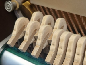 Wholesale Kawai K35 Piano Used Japanese Upright Piano Supplie careful maintenance and inspection long-lasting structure - Product Image 5