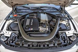 BMW M4 Coupé 2020 USADO, con Volante a la Izquierda/Derecha, Paquete de Competición - Product Image 6