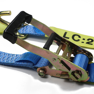 <span class=keywords><strong>Sangle</strong></span> à <span class=keywords><strong>cliquet</strong></span> en polyester avec poignée en plastique, capacité 2500 kg (5 tonnes), largeur 50 mm, longueur 12 m, avec crochet en J pour fixation, certifiée CE/GS - Product Image 4