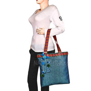 Sac fourre-tout de fabrication pakistanaise avec compartiments et sac fourre-tout de conception légère pour l'extérieur - Product Image 4