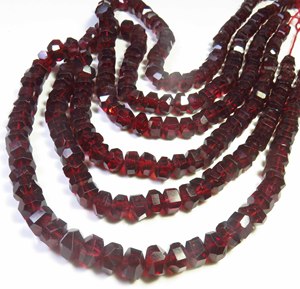 Gems Valley - Piedras Preciosas de Granate Rojo Africano Natural de Moda, Collar de 8.5 Pulgadas, 6-8 mm, Granate de Mozambique, Cuentas Facetadas en Forma de Cubo - Product Image 2