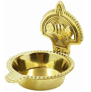 Latón Shanku Chakra Kuber Kamakshi Deep Diya para Pooja en templos | Deepak para Pooja Diwali artículo de regalo decoración del templo del hogar - Product Image 6