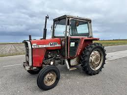 Tractor Massey Ferguson 575 con Componentes Principales: Bomba y Cojinete en Venta - Product Image 3