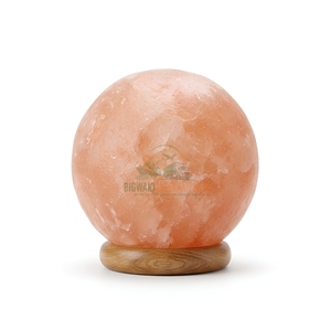 Lámpara de Sal Rosa del Himalaya en Forma de Bola, Tallada a Mano, Esfera de Sal Natural, Perfecta para Meditación, Relajación y Bienestar - Product Image 1