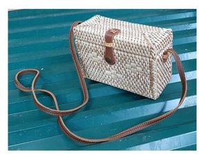 Rattan <b>Natural</b> <b>Bag</b> Wholesale Supplier Vietnam 2024, Multi Color Weave Round Rattan Shell <b>Bag</b>, Handwoven for Women - Product Image 4