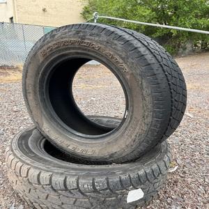 Pneus usagés de haute qualité, durables et fiables pour l'automobile, la rechapage et les applications industrielles - Product Image 3