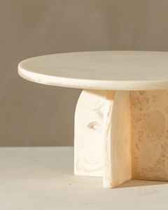 ฐานวางเค้กทรงกลมทำมืออย่างประณีต เป็นมิตรกับสิ่งแวดล้อม ปลอดสารพิษ ทำจากเรซิ่น สำหรับขนมอบและของหวาน ตกแต่งอย่างทันสมัย - Product Image 2