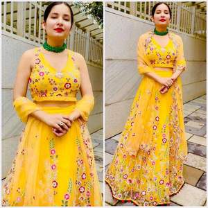 À la mode Ultra-Satin Soie Lehenga Choli Lourd Brodé Travail Doux Mono Net Cancan Toile Patta BD Indien Intérieur Indien - Product Image 6