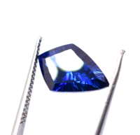 Pierre précieuse de laboratoire en forme de cerf-volant découpée au laser en saphir bleu royal 15X10mm Pierres précieuses lâches taillées à la machine de haute qualité