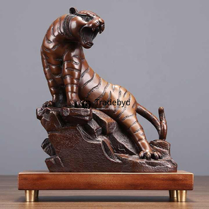 Tradebyd, Escultura Moderna de fundición de Metal, decoración artística elegante hecha a mano para espacios de oficina - Product Image 3