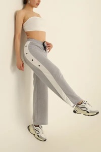 Pantalones de chándal de mujer transpirables con logotipo personalizado al por mayor, pantalones de salón con bolsillos para entrenamiento de yoga, pantalones de chándal para mujer - Product Image 2